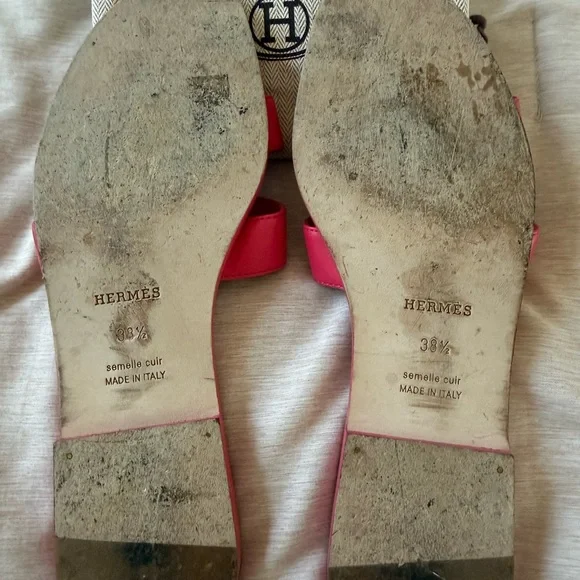 Hermès Pink/Rose Leather Oran Slides - Picture 4 of 5